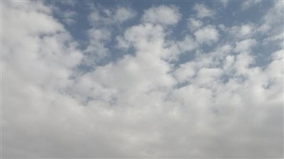 رياح وغيوم تضرب الأقصر وتوقعات باستمرار أجواء غير مستقرة (صور) 