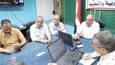 غرفة عمليات تعليم الوادي الجديد تتابع امتحانات الدبلومات الفنية بـ5 لجان 