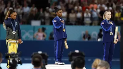 لاعبة الجمباز الأمريكية سيمون بايلز تحرز ثالث ذهبية لها في أولمبياد باريس