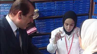 نائب وزير الصحة يتفقد مركز طبي سراي القبة ويوصي بإعادة تدريب فنيي المعمل