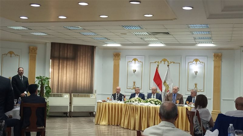 وزير الطيران المدني