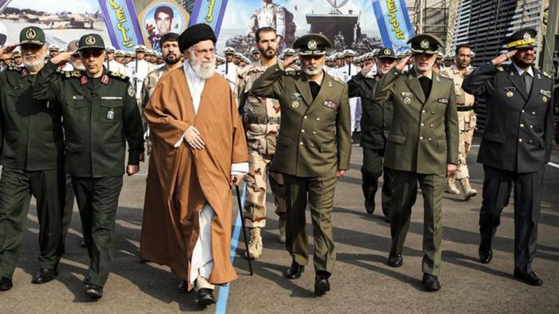 خامنئي وقيادة الحرس