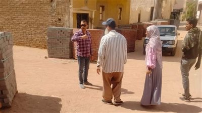 تطوير ورفع كفاءة الطرق بأحياء جديدة بالوادي الجديد 