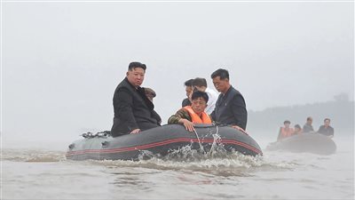 زعيم كوريا الشمالية يرفض عرض بوتين بإعادة إعمار مناطق الفيضانات