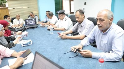 غرفة عمليات تعليم الوادي الجديد تتابع امتحانات الدور الثانى للدبلومات الفنية والإعدادية 