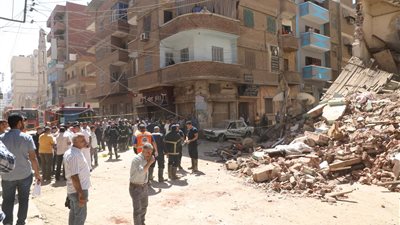 فرض كردون أمني حول العقار المنهار بالمنوفية 