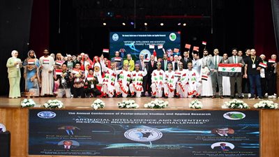 رئيس جامعة القناة يشيد بمشاركة الطلاب الوافدين في مؤتمر الدراسات العليا 