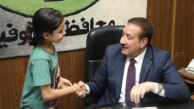 محافظ المنوفية يوجه بتسهيل إجراءات تخصيص قطعة أرض لإنشاء مركز طبى (صور)