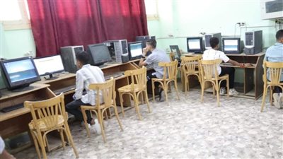 انطلاق اختبارات القبول للالتحاق بفصول التعليم والتدريب المزدوج بالوادي الجديد 