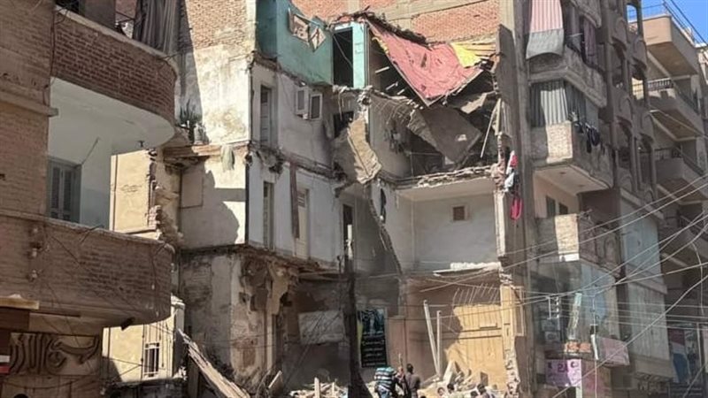 العقار المنهار في