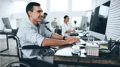 عقوبة تعريض حياة ذوي الإعاقة للخطر بمواقع العمل وفق القانون