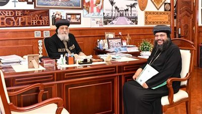 البابا تواضروس يتلقى تقريرا عن الخدمة في إيبارشية البحر الأحمر