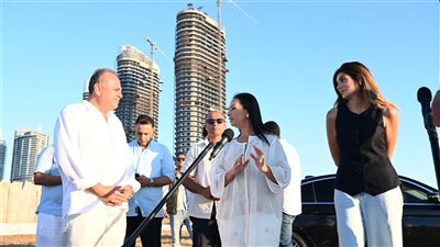 وزيرة التضامن تتفقد المنطقة الترفيهية الشاطئية بمهرجان العلمين الجديدة (صور)