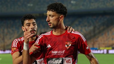 وسام أبو علي يسجل الهدف الثاني للأهلي في شباك المقاولون العرب  (صور)