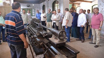 محافظ أسيوط يكلف بالاستفادة من الخردة ومخلفات الحملات الميكانيكية بمديرية الرى