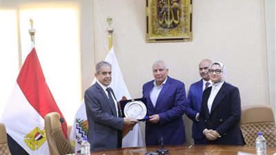 توقيع مذكرة تفاهم بين محافظة الوادي الجديد والمجلس الدولي للتمور