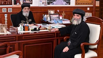 البابا تواضروس يتلقى تقريرا عن الخدمة في إيبارشية نجع حمادي