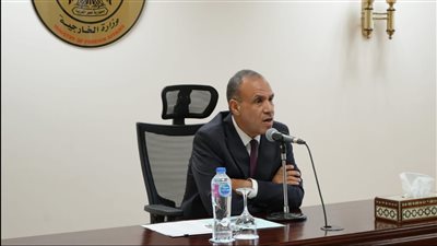 وزير الخارجية يؤكد لنظيره الجزائري أهمية احتواء التصعيد الإقليمي