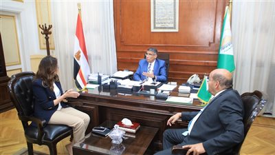 محافظ الجيزة يستقبل المنسق الوطني لمبادرة المشروعات الخضراء الذكية 