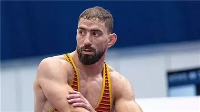 مؤمن ربيع لاعب المصارعة الرومانية يخسر أمام بطل الصين في ثمن نهائي أولمبياد باريس