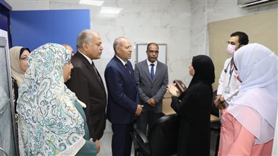 محافظ القاهرة يتفقد مركز طبي مدينة الخيالة