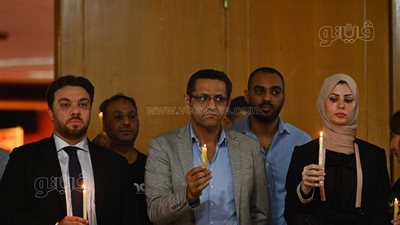 وفقة بالشموع على أرواح شهداء الصحافة الفلسطينية بنقابة الصحفيين (صور) 