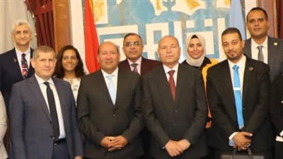 محافظ القاهرة يدعو جميع الجهات للمشاركة فى الدورة الثالثة للمشروعات الخضراء الذكية