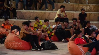 إقبال جمهور المنتخب الأولمبي على مركز الجزيرة (فيديو وصور)