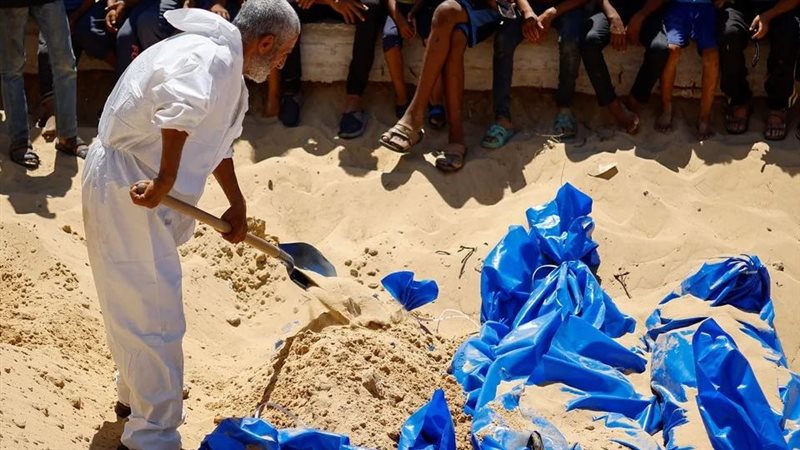 دفن الجثث في شوارع