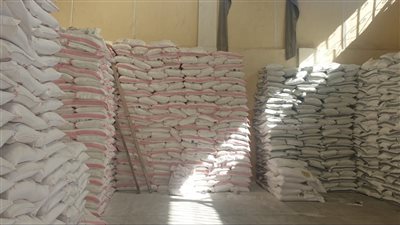 ضبط كميات من السكر والدقيق الحر في الإسكندرية