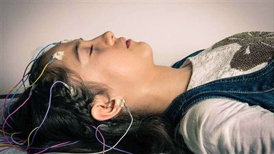 أعراض الكهرباء الزائدة في المخ.. وطرق علاجها