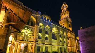 تطوير الشارع العتيق.. شارع المعز ألف عام من الحكايات عن حكام مصر|فيديو