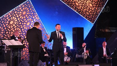 بإبداعات العندليب وفيروز..  زياد برجي يخطف القلوب بمهرجان الموسيقي العربية|صور