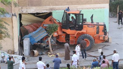 الإسكان: استرداد 32 وحدة سكنية مخالفة وغلق 6 محلات بدون ترخيص في 6 أكتوبر