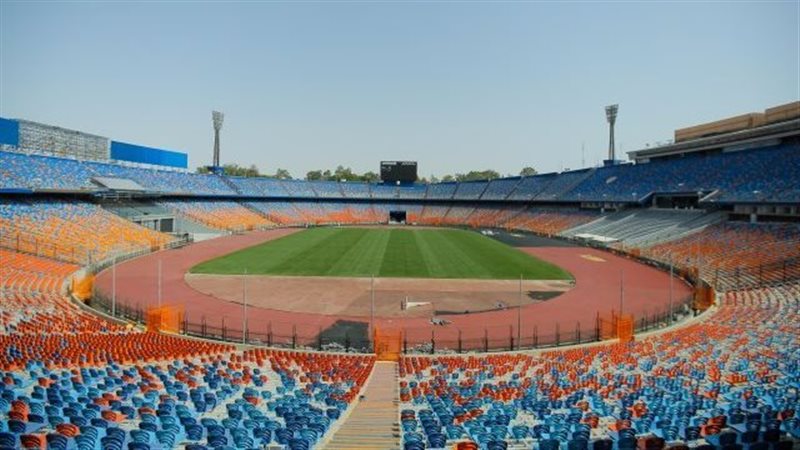 استاد القاهرة