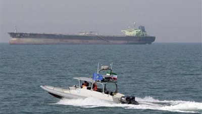 بعد السفينة الأمريكية.. إيران تحتجز ناقلة نفط ترفع علم فيتنام