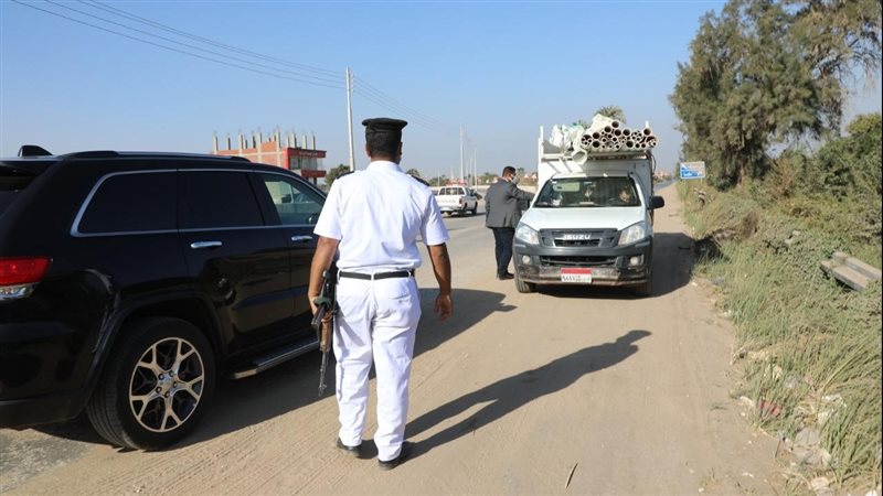 سيارة ربع نقل تُوقف