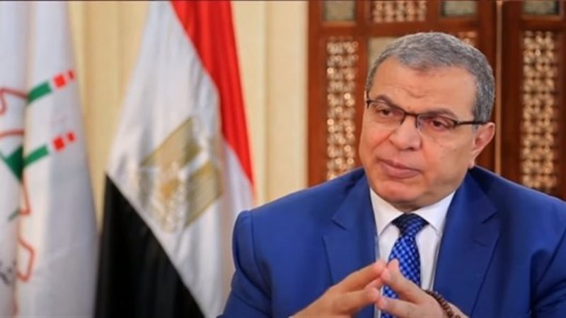 وزير القوي العاملة
