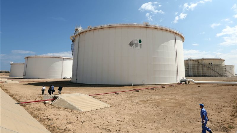 إغلاق ميناء الزويتينة