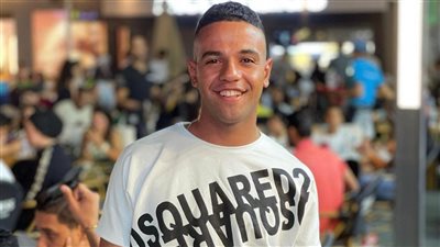 محمود عادل يساعد فرح يوسف لتحقيق حلمها في 