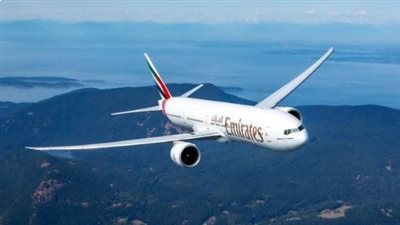 طيران الإمارات تحدد موعد إطلاق رحلاتها بين دبي وإسرائيل 