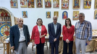 وفد من الجامعات العراقية يزور معهد الدراسات القبطية