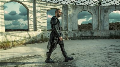 تامر عاشور يعلن عن مفاجآت ألبومه الجديد