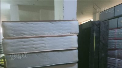 ضبط مصنع مراتب يقلد ماركة شهيرة خلال حملة رقابية بالإسماعيلية| صور 