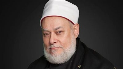 علي جمعة: معجزة انشقاق القمر للرسول لا يعادلها شيء من آيات الأنبياء