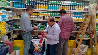 حملة تموينية لضبط السلع منتهية الصلاحية في المنيا