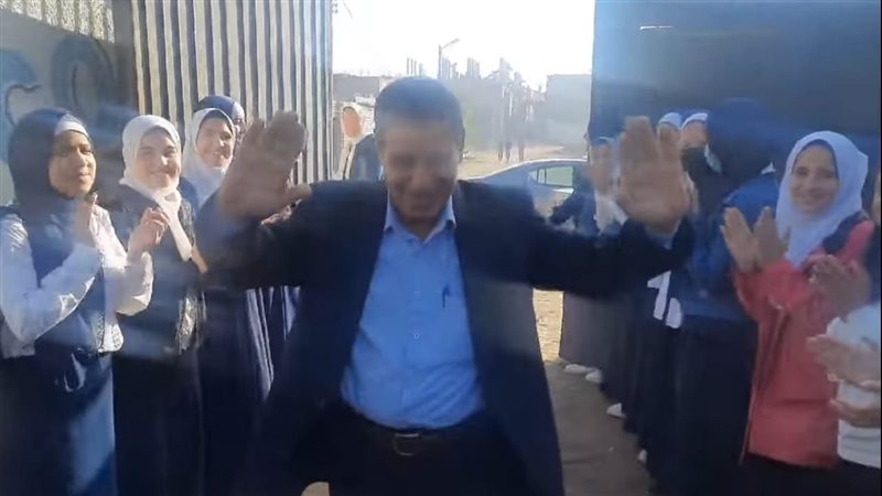 طلاب وطالبات ثانوي