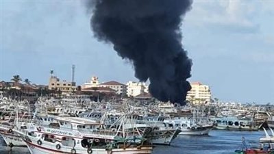 نيابة دمياط تحقق في تفحم مركب نيلي شهير لكشف ملابسات الواقعة