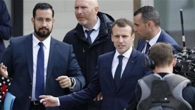 تعدى على متظاهرين.. السجن 3 سنوات لحارس ماكرون الشخصي 