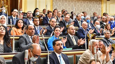 حبس وغرامة 500 ألف.. عقوبة تأسيس جماعة إجرامية لتهريب المهاجرين